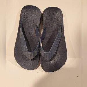 Navy Blue Flip Flops Size 11/12 Preowned